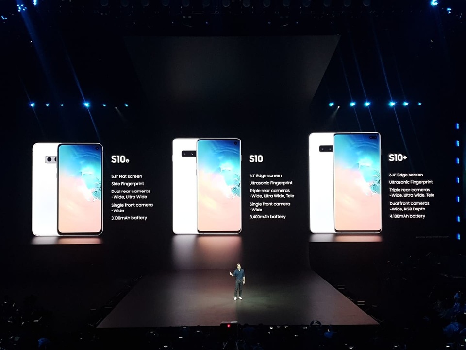 Điện thoại gập được Galaxy Fold và “bom tấn” Galaxy S10 trình làng - 15 Điện thoại gập được Galaxy Fold và “bom tấn” Galaxy S10 trình làng - 15