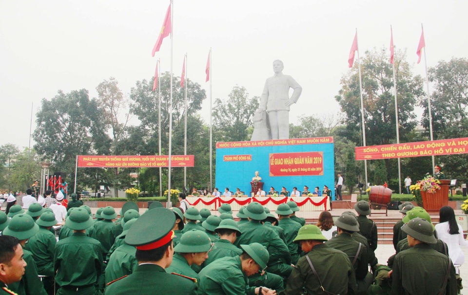 Tân binh cả nước bịn rịn trong ngày lên đường nhập ngũ - 20 Tân binh cả nước bịn rịn trong ngày lên đường nhập ngũ - 20