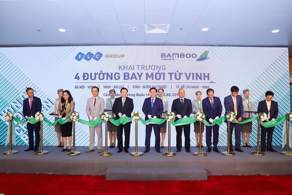 Phó Thủ tướng Vương Đình Huệ bay khai trương đường bay mới của Bamboo Airways tới Vinh - 3 Phó Thủ tướng Vương Đình Huệ bay khai trương đường bay mới của Bamboo Airways tới Vinh - 3