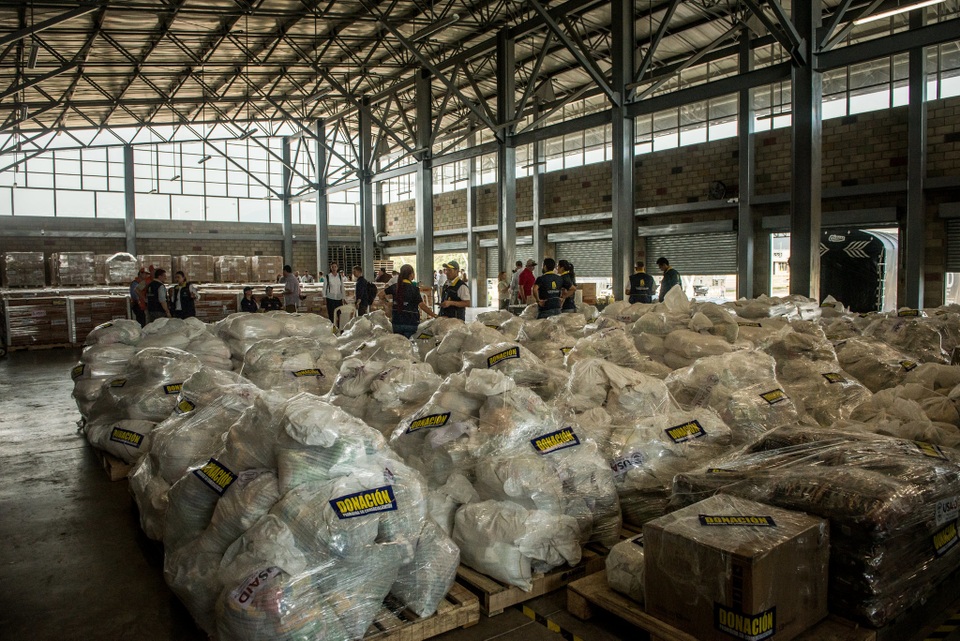 Người bệnh Venezuela mắc kẹt “cuộc chiến” hàng viện trợ nảy lửa - 8 Người bệnh Venezuela mắc kẹt “cuộc chiến” hàng viện trợ nảy lửa - 8