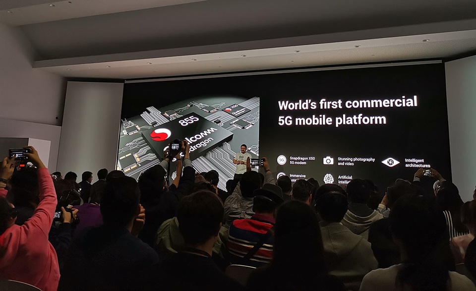 Oppo trình làng smartphone zoom quang 10X đầu tiên trên thế giới - 8 Oppo trình làng smartphone zoom quang 10X đầu tiên trên thế giới - 8