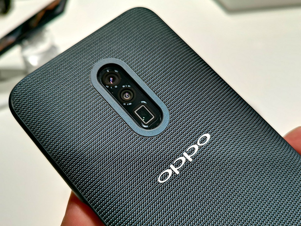 Oppo trình làng smartphone zoom quang 10X đầu tiên trên thế giới - 6 Oppo trình làng smartphone zoom quang 10X đầu tiên trên thế giới - 6