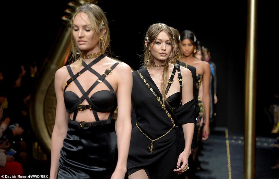 Dàn chân dài đình đám tỏa sáng tại Milan  - 20