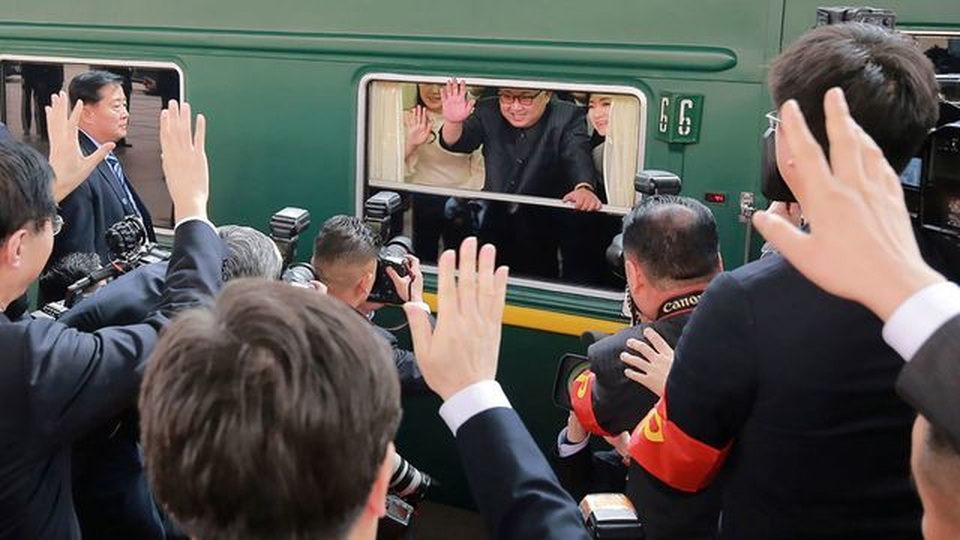 Báo Nga: Tàu chở ông Kim Jong-un đã khởi hành từ Bình Nhưỡng đi Hà Nội - 1 Báo Nga: Tàu chở ông Kim Jong-un đã khởi hành từ Bình Nhưỡng đi Hà Nội - 1