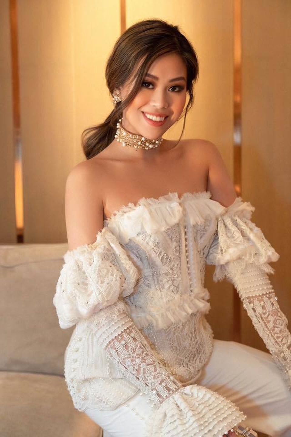 Cuộc sống thượng lưu của cô nàng con nhà giàu đình đám Việt Nam - 3 Cuộc sống thượng lưu của cô nàng con nhà giàu đình đám Việt Nam