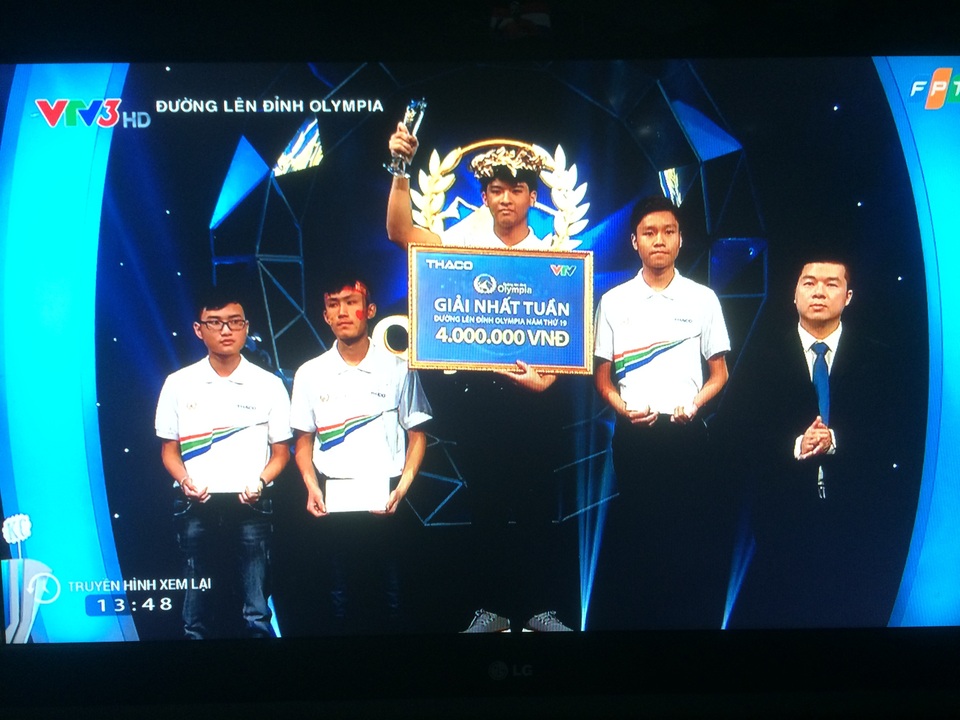 Soái ca Rubik Nghệ An san bằng kỷ lục điểm Khởi động Đường lên đỉnh Olympia - 3 Soái ca Rubik Nghệ An san bằng kỷ lục điểm Khởi động Đường lên đỉnh Olympia - 3