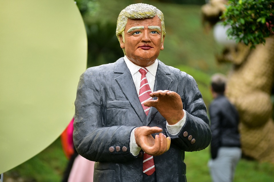 tương 2 lanh dao My Trieu-19.jpg tương 2 lanh dao My Trieu-19.jpg