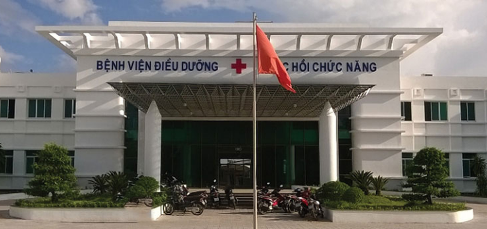 Kiểm điểm bác sĩ chống lệnh điều động của cấp trên - 1 Kiểm điểm bác sĩ chống lệnh điều động của cấp trên - 1