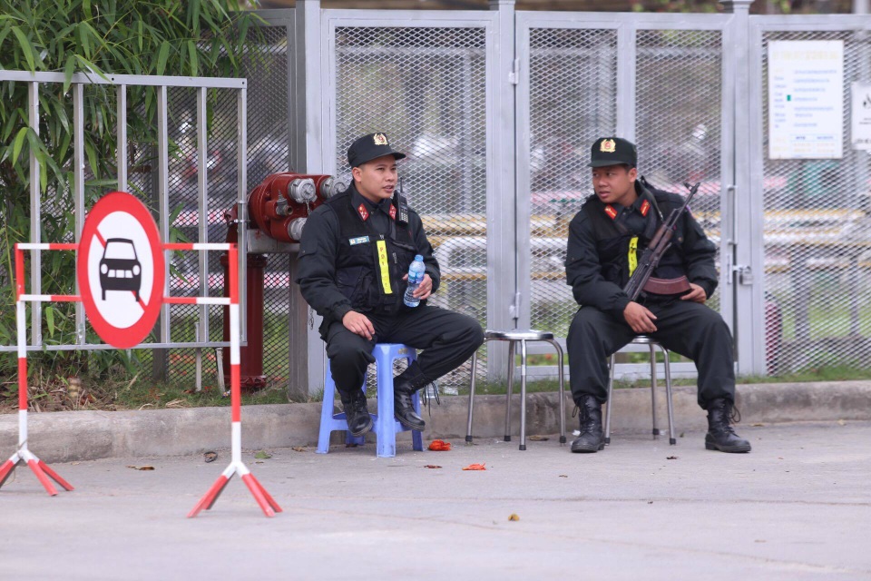 Chó nghiệp vụ tuần tra trong khuôn viên khách sạn Marriot - 4 Chó nghiệp vụ tuần tra trong khuôn viên khách sạn Marriot - 4