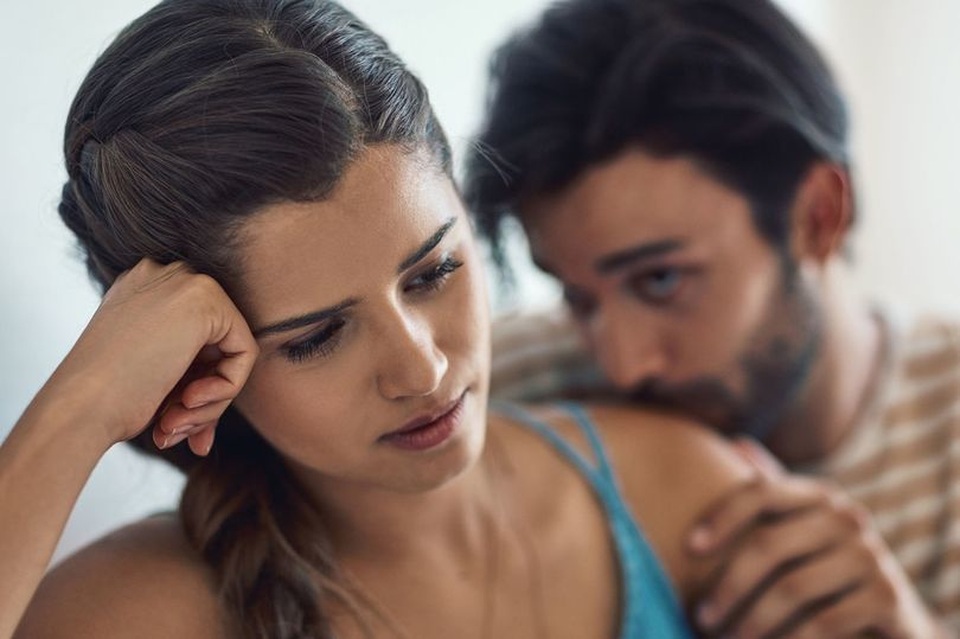 Bạn gái đang thay lòng đổi dạ, tôi không biết phải giữ cô ấy cách nào - 1 Bạn gái đang thay lòng đổi dạ, tôi không biết phải giữ cô ấy cách nào - 1