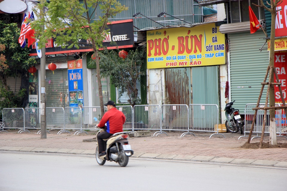 Chó nghiệp vụ tuần tra trong khuôn viên khách sạn Marriot - 8 Chó nghiệp vụ tuần tra trong khuôn viên khách sạn Marriot - 8