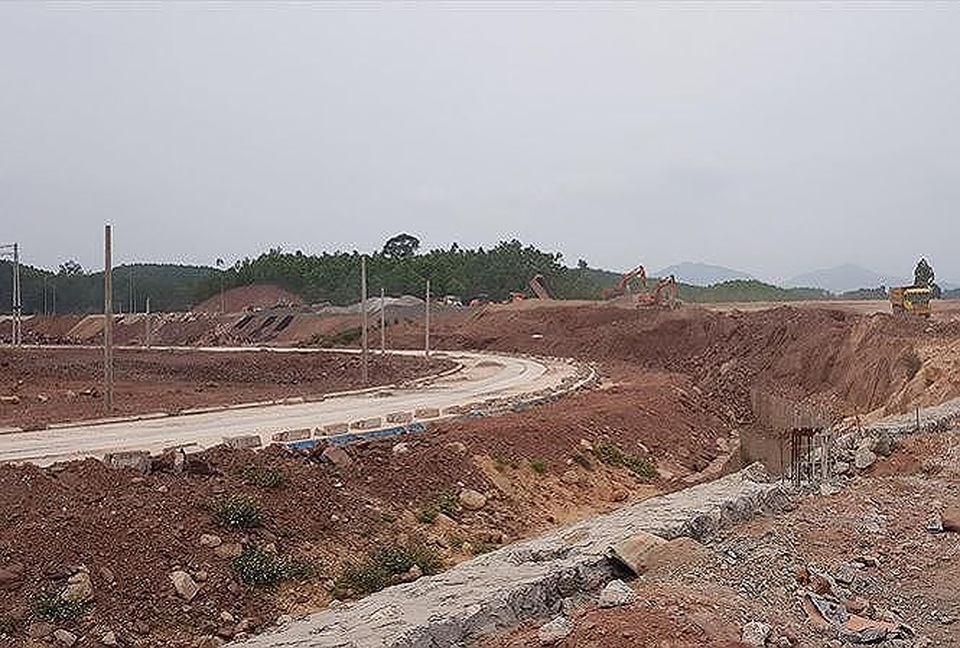 Đắp chiếu khắp nơi tăng vốn khủng, định lại giá nhiều khu đất vàng - 3 Đắp chiếu khắp nơi tăng vốn khủng, định lại giá nhiều khu đất vàng - 3
