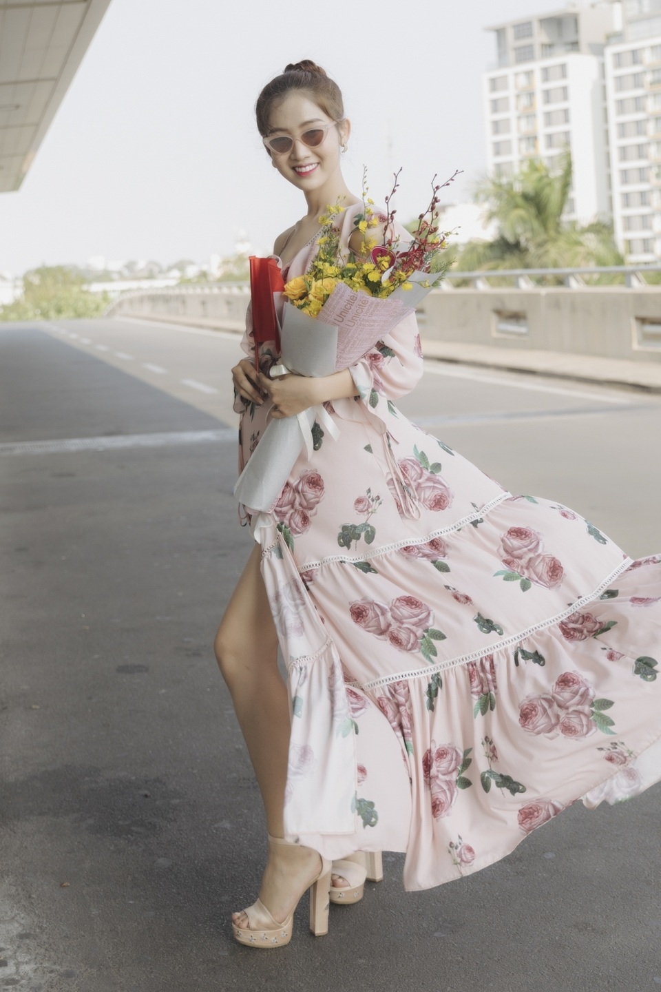 Nguoi dep chuyen gioi6.jpg Nguoi dep chuyen gioi6.jpg