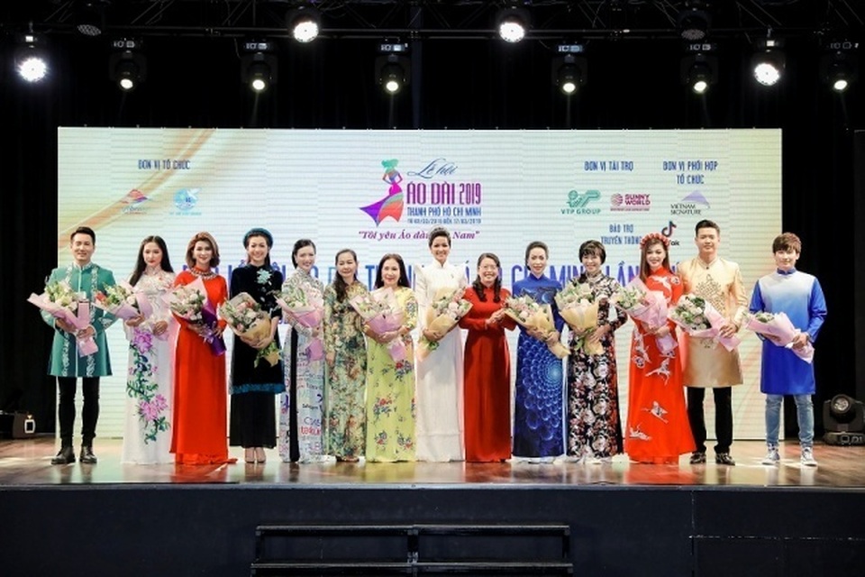 Lễ hội Áo dài 2019 lần đầu xuất hiện nhà thiết kế Hàn Quốc - 2 Lễ hội Áo dài 2019 lần đầu xuất hiện nhà thiết kế Hàn Quốc - 2