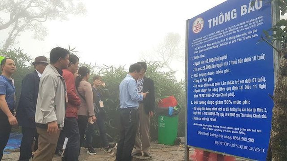 Bốt thu phí giữa “non thiêng” Yên Tử: Người nghèo không được lên lễ Phật? - 1 Bốt thu phí giữa “non thiêng” Yên Tử: Người nghèo không được lên lễ Phật? - 1