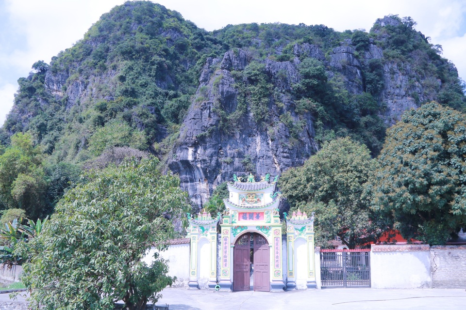 Ngôi chùa cổ hơn 1000 năm tuổi bên trong có “rồng phát sáng” - 1 Ngôi chùa cổ hơn 1000 năm tuổi bên trong có “rồng phát sáng” - 1