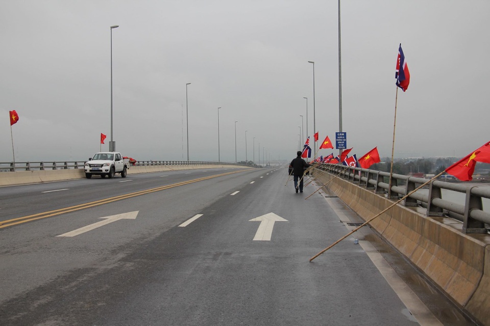 Quảng Ninh, Hải Phòng siết chặt an ninh, trang hoàng rực rỡ đón phái đoàn Triều Tiên - 4 Quảng Ninh, Hải Phòng siết chặt an ninh, trang hoàng rực rỡ đón phái đoàn Triều Tiên - 4