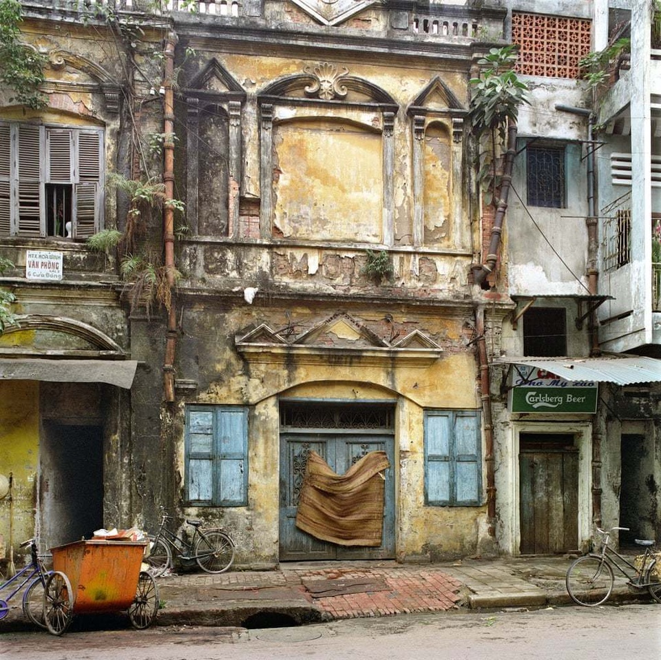 Hà Nội 36 phố phường - Hình ảnh cách đây 30 năm của thủ đô xuất hiện trên báo Anh - 8 Hà Nội 36 phố phường - Hình ảnh cách đây 30 năm của thủ đô xuất hiện trên báo Anh - 8