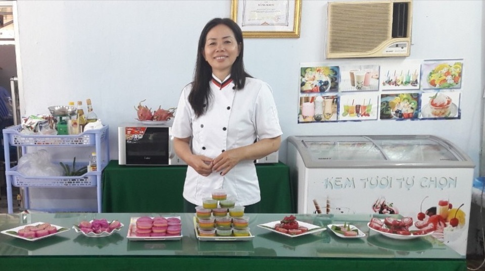 Người con gái xứ dừa mê bánh dân gian - 1 Người con gái xứ dừa mê bánh dân gian - 1