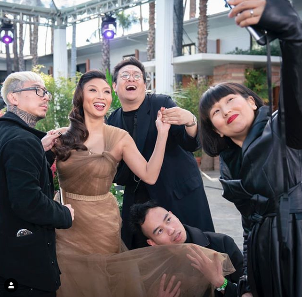Nhan sắc nữ MC gốc Việt dẫn hậu trường Oscar 2019 cho bản tin nổi tiếng của Mỹ - 2 Nhan sắc nữ MC gốc Việt dẫn hậu trường Oscar 2019 cho bản tin nổi tiếng của Mỹ - 2
