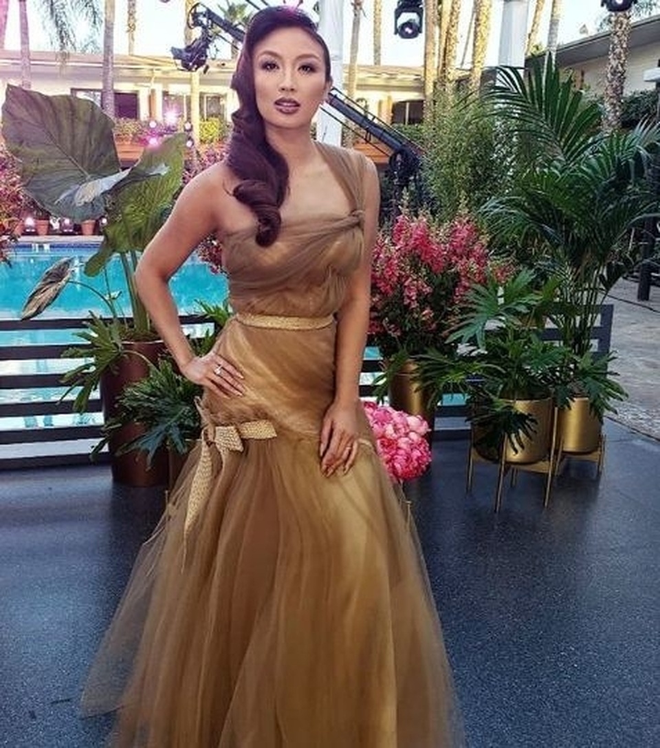 Nhan sắc nữ MC gốc Việt dẫn hậu trường Oscar 2019 cho bản tin nổi tiếng của Mỹ - 1 Nhan sắc nữ MC gốc Việt dẫn hậu trường Oscar 2019 cho bản tin nổi tiếng của Mỹ - 1