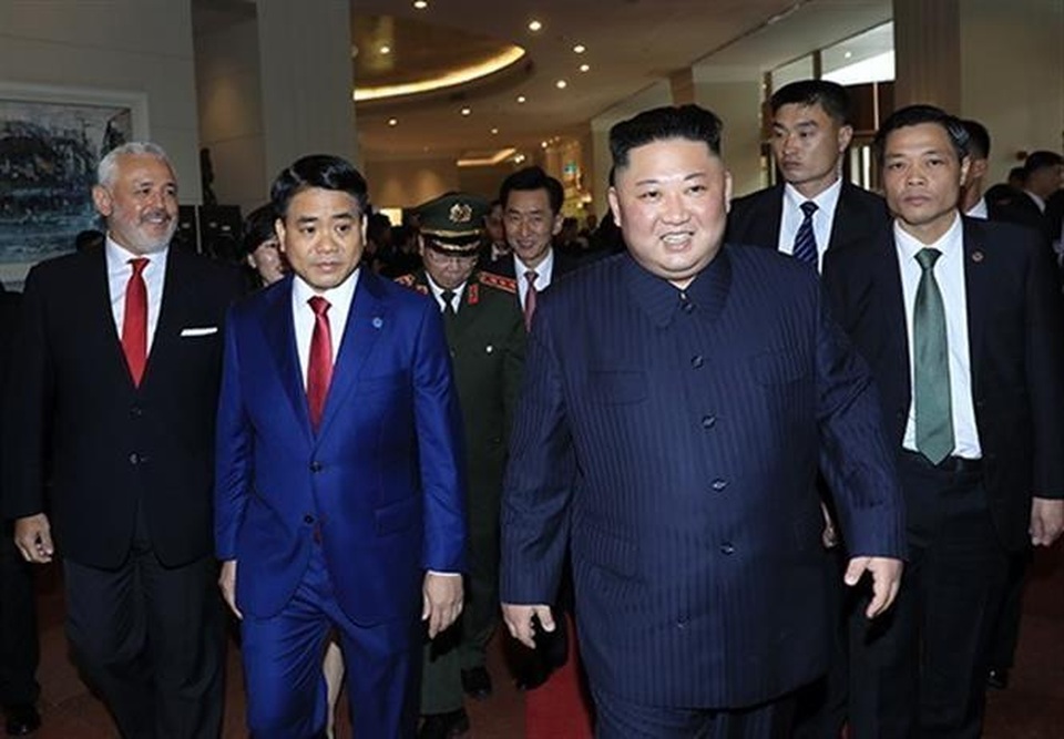 vna_potal_thuong_dinh_my-trieu_2019_chu_tich_ubnd_tp_ha_noi_don_chu_tich_trieu_tien_kim_jong-un_3736075.jpg vna_potal_thuong_dinh_my-trieu_2019_chu_tich_ubnd_tp_ha_noi_don_chu_tich_trieu_tien_kim_jong-un_3736075.jpg