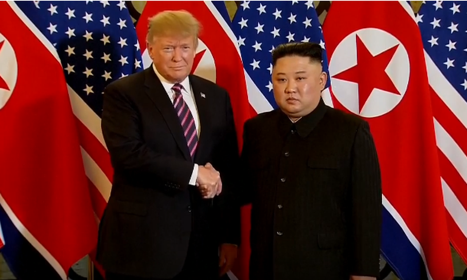 Tổng thống Trump - Chủ tịch Kim ăn tối tại Hà Nội, ca ngợi mối quan hệ tuyệt vời - 9 Tổng thống Trump - Chủ tịch Kim ăn tối tại Hà Nội, ca ngợi mối quan hệ tuyệt vời - 9