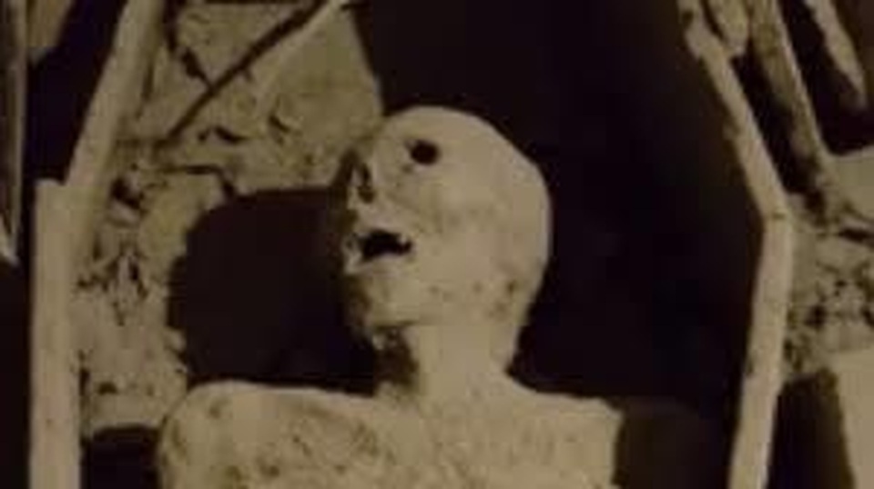 Xác ướp 800 năm tuổi bị lấy cắp mất đầu - 1