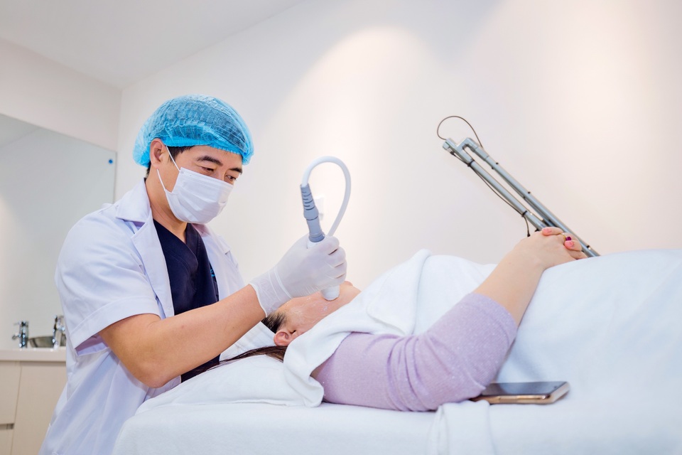 Tiến sĩ, Bác sĩ Vũ Thái Hà: Người “chiến sĩ áo trắng” tâm đức sáng, nghiệp vụ sâu - 2 Tiến sĩ, Bác sĩ Vũ Thái Hà: Người “chiến sĩ áo trắng” tâm đức sáng, nghiệp vụ sâu - 2