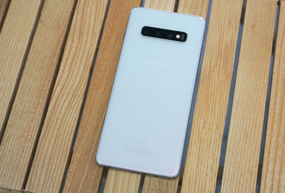Galaxy S10+ 17.JPG Galaxy S10+ 17.JPG