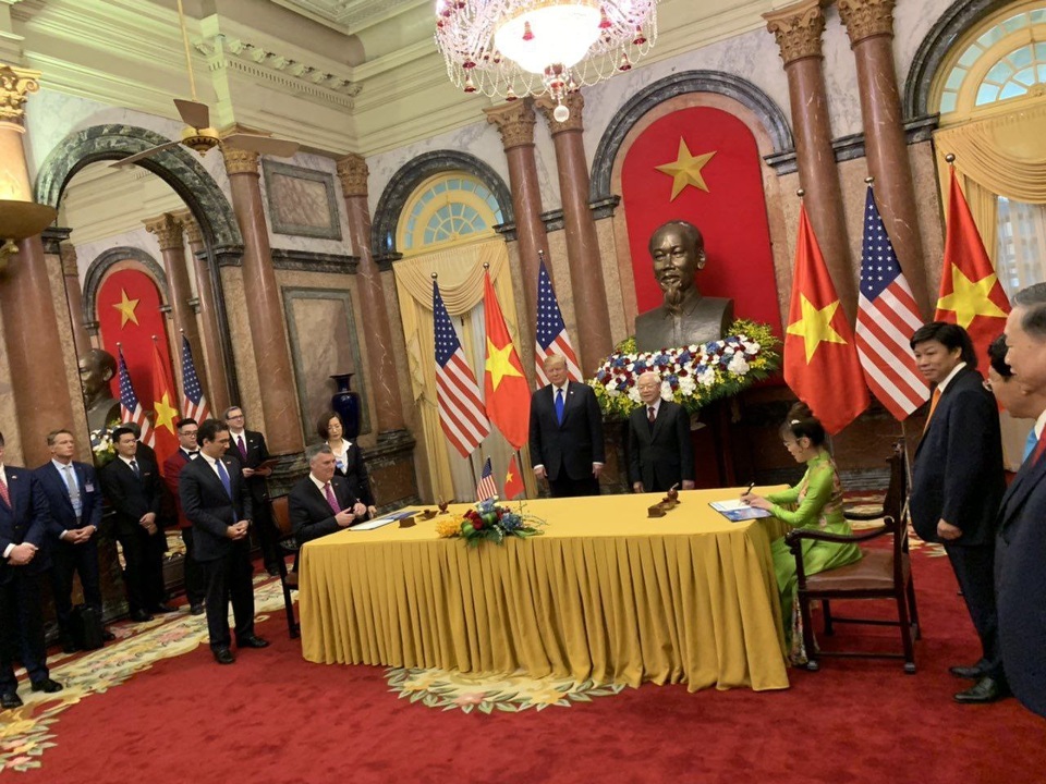 Vietjet ký hợp đồng mua 100 máy bay với Boeing và bảo dưỡng động cơ trị giá 18 tỷ USD với Tập đoàn General Electric - 1 Vietjet ký hợp đồng mua 100 máy bay với Boeing và bảo dưỡng động cơ trị giá 18 tỷ USD với Tập đoàn General Electric - 1