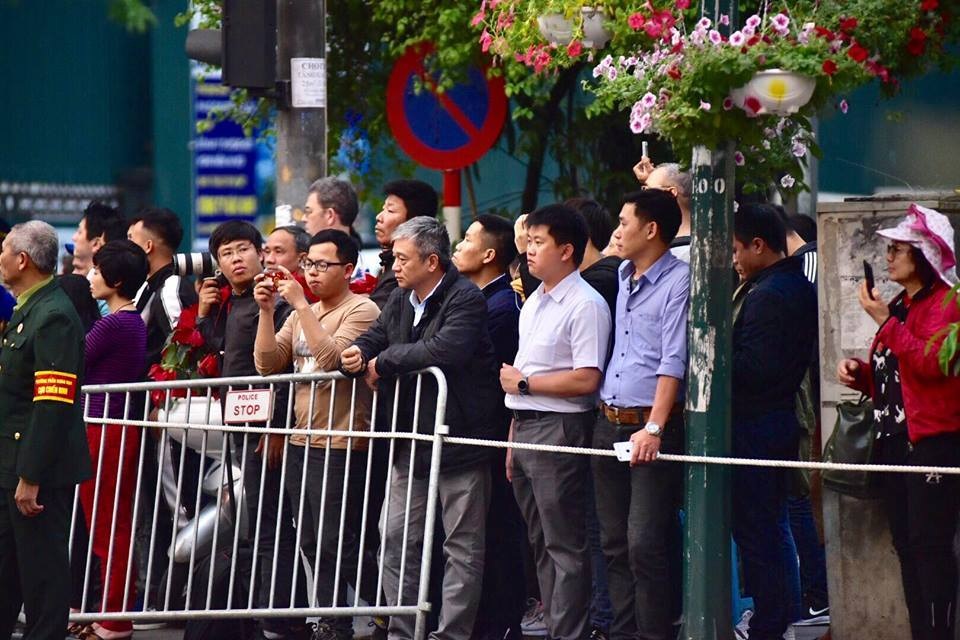 Tổng thống Trump - Chủ tịch Kim ăn tối tại Hà Nội, ca ngợi mối quan hệ tuyệt vời - 37 Tổng thống Trump - Chủ tịch Kim ăn tối tại Hà Nội, ca ngợi mối quan hệ tuyệt vời - 37