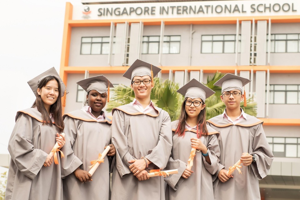 Chuyện về ngôi trường của thủ khoa trong kỳ thi Quốc tế Cambridge - 4 Chuyện về ngôi trường của thủ khoa trong kỳ thi Quốc tế Cambridge - 4