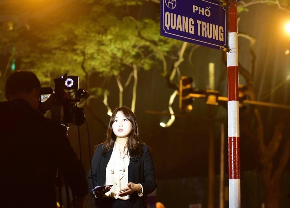 Hàng nghìn phóng viên và cuộc “chạy đua săn tin” chưa từng có ở Hà Nội - 1 Hàng nghìn phóng viên và cuộc “chạy đua săn tin” chưa từng có ở Hà Nội - 1