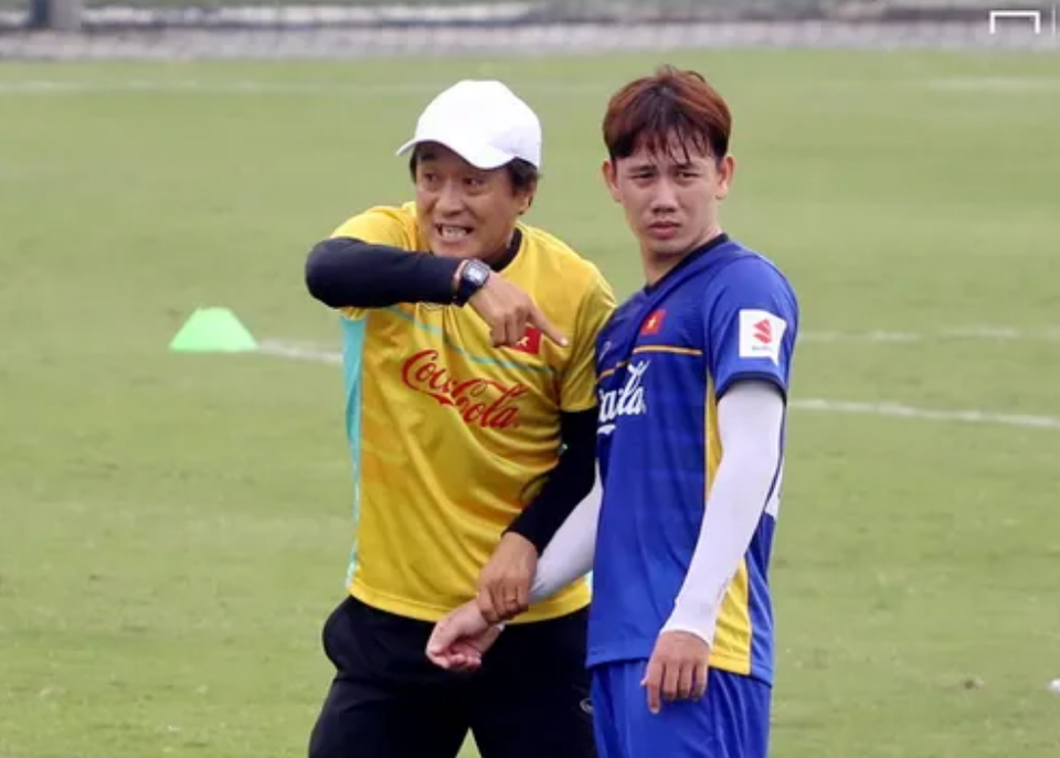 VFF giao chỉ tiêu HCV SEA Games cho trợ lý Lee Young Jin - 1 VFF giao chỉ tiêu HCV SEA Games cho trợ lý Lee Young Jin - 1