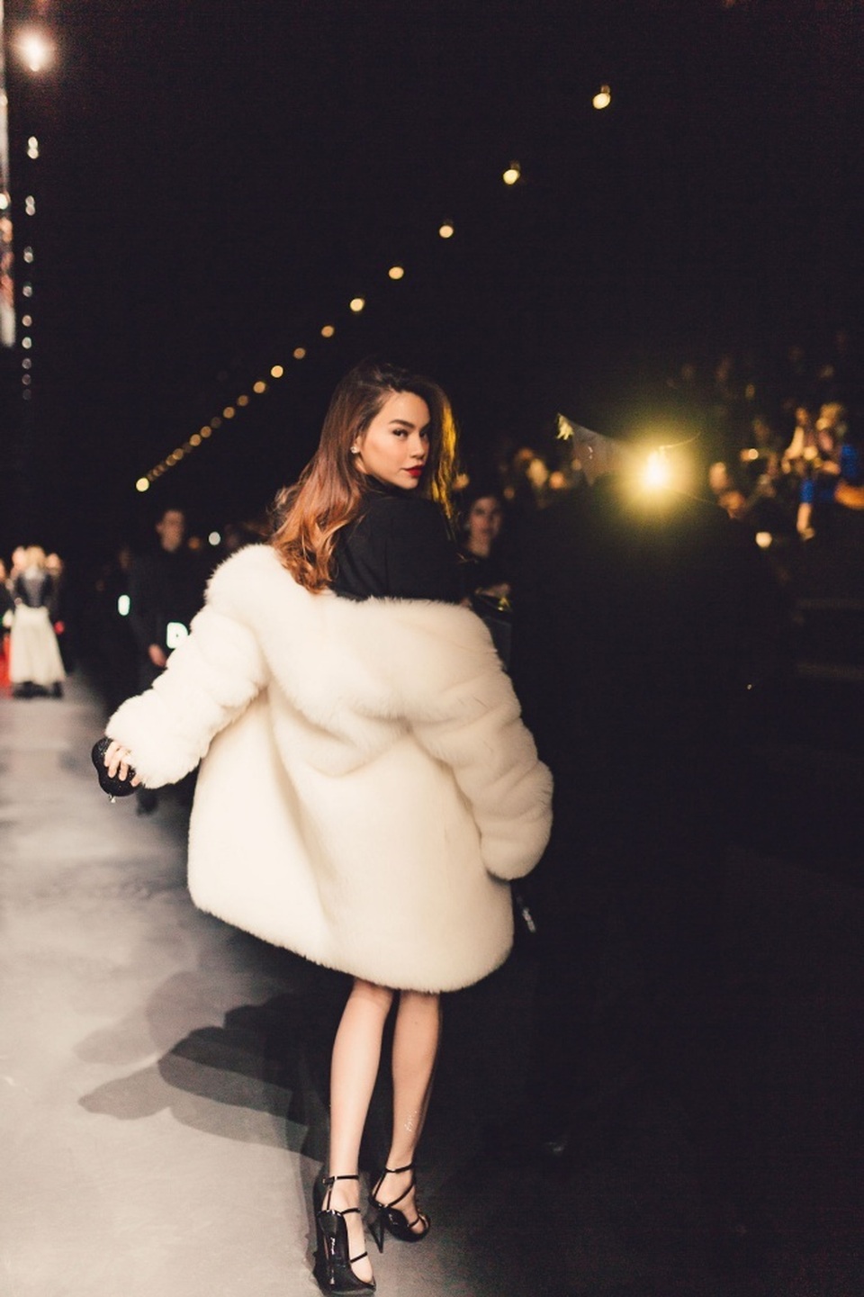 Hồ Ngọc Hà sang Paris cùng Lý Quý Khánh sau tin đồn chuẩn bị kết hôn với Kim Lý - 5