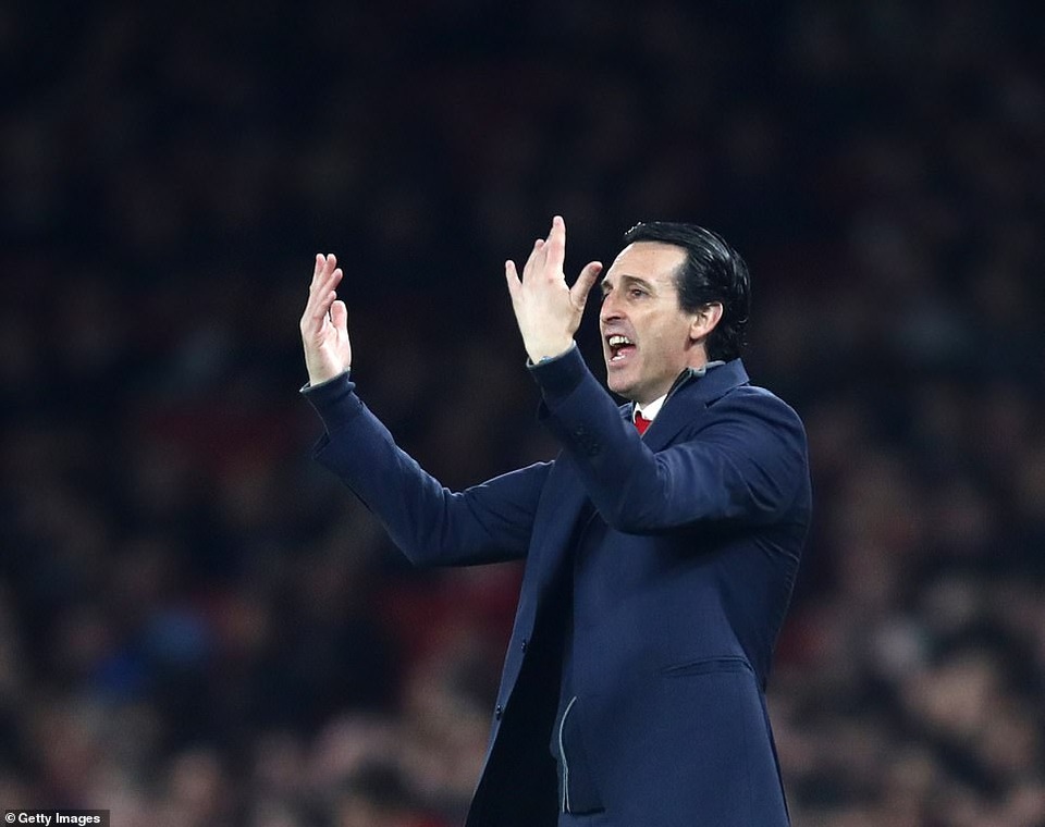 Arsenal 5-1 Bournemouth: Emirates tưng bừng “mở hội” - 3 Arsenal 5-1 Bournemouth: Emirates tưng bừng “mở hội” - 3