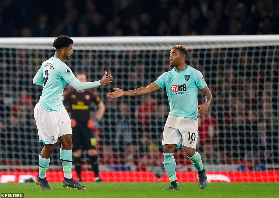 Arsenal 5-1 Bournemouth: Emirates tưng bừng “mở hội” - 5 Arsenal 5-1 Bournemouth: Emirates tưng bừng “mở hội” - 5