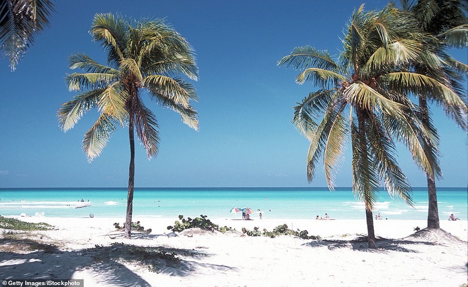 15 bãi biển đẹp nhất thế giới năm 2019 theo bình chọn của TripAdvisor - 2 15 bãi biển đẹp nhất thế giới năm 2019 theo bình chọn của TripAdvisor - 2