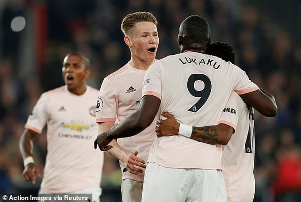 1551299924260_lc_galleryImage_Soccer_Football_Premier_L.JPG 1551299924260_lc_galleryImage_Soccer_Football_Premier_L.JPG