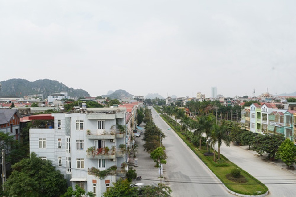 Lãnh đạo tỉnh Thanh Hoá nói gì về tuyến đường 455m hết 128 tỷ đồng? - 1 Lãnh đạo tỉnh Thanh Hoá nói gì về tuyến đường 455m hết 128 tỷ đồng? - 1