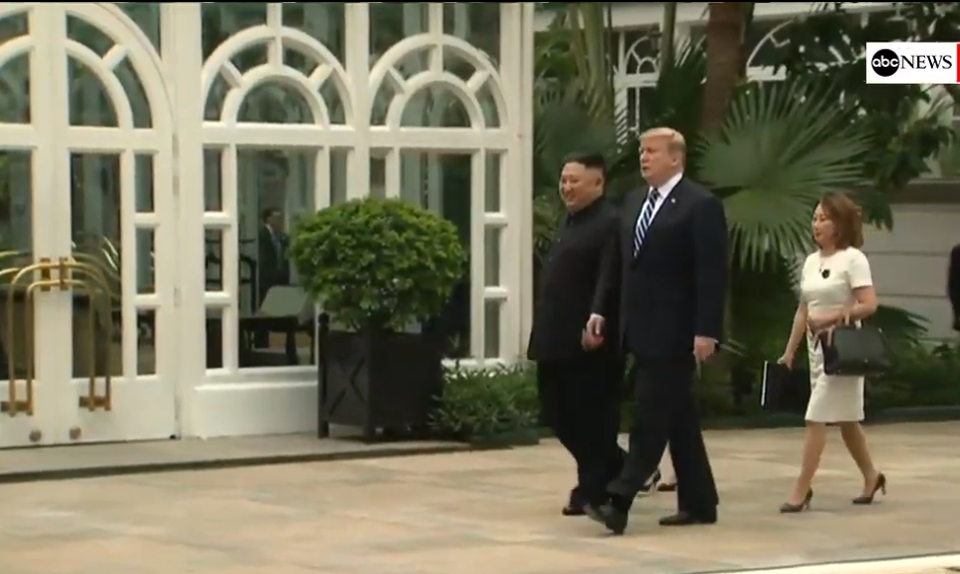 Ông Trump nói cuộc họp rất thành công, ông Kim tuyên bố sẵn sàng giải trừ hạt nhân - 23 Ông Trump nói cuộc họp rất thành công, ông Kim tuyên bố sẵn sàng giải trừ hạt nhân - 23