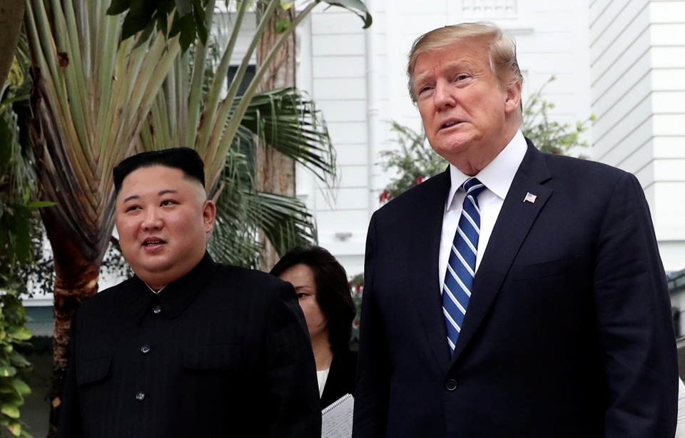 Ông Trump nói cuộc họp rất thành công, ông Kim tuyên bố sẵn sàng giải trừ hạt nhân - 12 Ông Trump nói cuộc họp rất thành công, ông Kim tuyên bố sẵn sàng giải trừ hạt nhân - 12