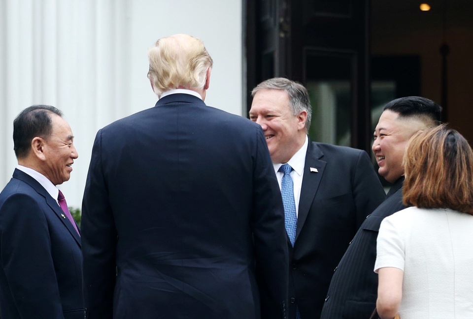 Ông Trump nói cuộc họp rất thành công, ông Kim tuyên bố sẵn sàng giải trừ hạt nhân - 11 Ông Trump nói cuộc họp rất thành công, ông Kim tuyên bố sẵn sàng giải trừ hạt nhân - 11