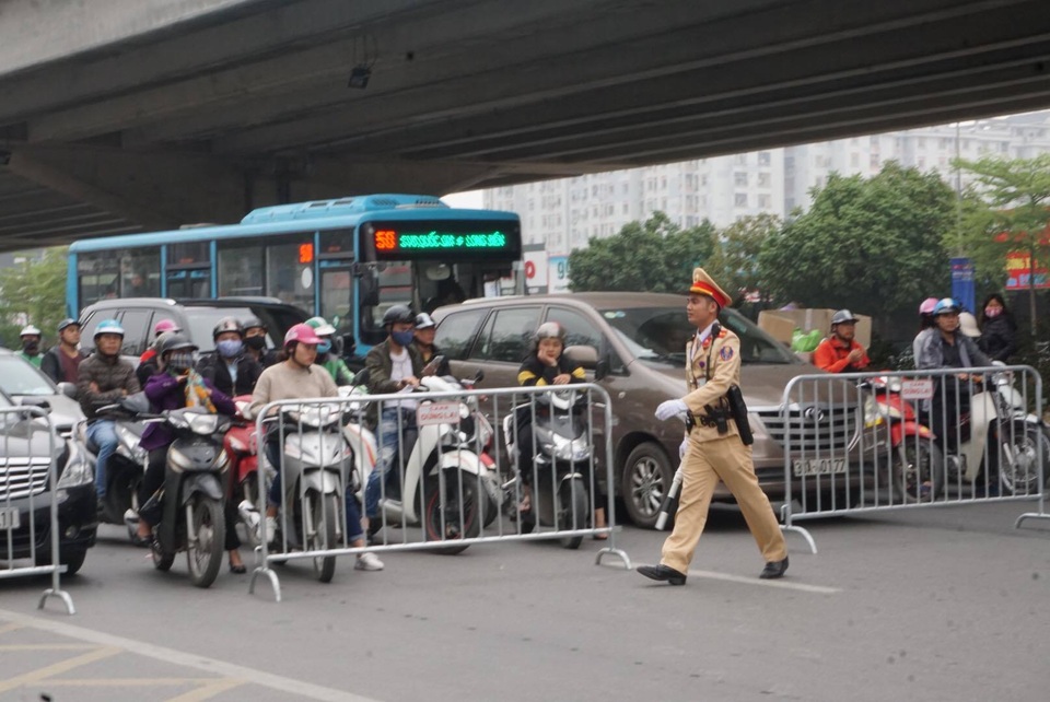 Tổng thống Donald Trump rời Hà Nội sớm hơn dự kiến gần 3 tiếng - 5