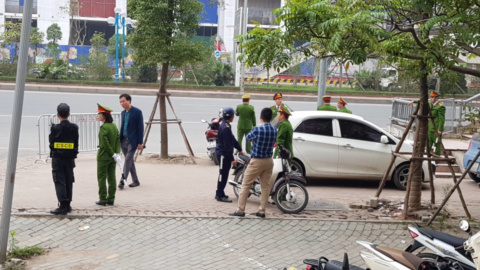 Tổng thống Donald Trump rời Hà Nội sớm hơn dự kiến gần 3 tiếng - 9