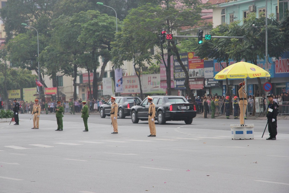 Hai nhà lãnh đạo rời Metropole, ông Trump họp báo sớm hơn dự kiến - 8 Hai nhà lãnh đạo rời Metropole, ông Trump họp báo sớm hơn dự kiến - 8