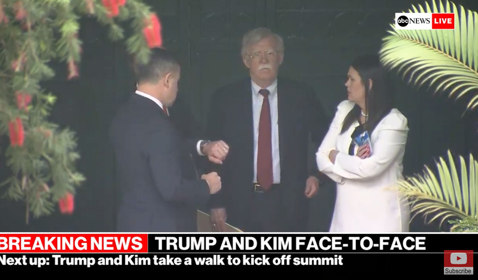 Ông Trump nói cuộc họp rất thành công, ông Kim tuyên bố sẵn sàng giải trừ hạt nhân - 7 Ông Trump nói cuộc họp rất thành công, ông Kim tuyên bố sẵn sàng giải trừ hạt nhân - 7