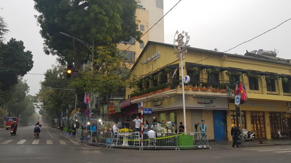 Tổng thống Mỹ và Chủ tịch Triều Tiên đến Metropole họp Hội nghị thượng đỉnh - 39 Tổng thống Mỹ và Chủ tịch Triều Tiên đến Metropole họp Hội nghị thượng đỉnh - 39