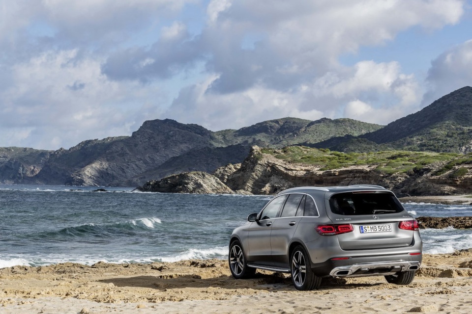 Mercedes-Ben GLC được trang bị động cơ mới - 8 Mercedes-Ben GLC được trang bị động cơ mới - 8
